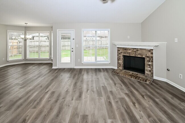 Foto del edificio - 1846 Clairmont Dr