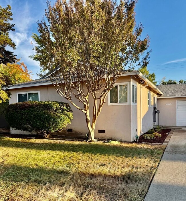 Building Photo - 2140 48th Ave