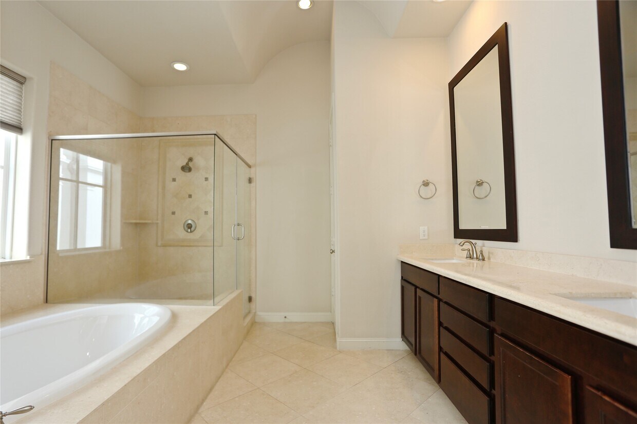 Foto del edificio - 3226 McKinney St