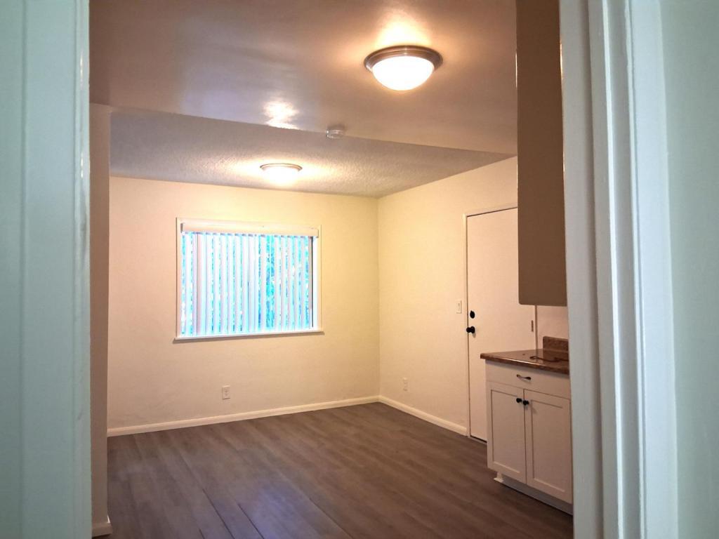 Building Photo - 1148 E 3rd Ave