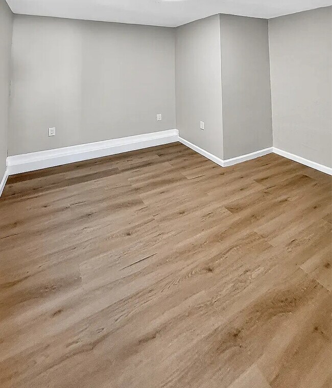 Foto del edificio - 4483 Bond St