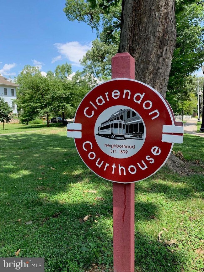 Building Photo - 1276 N Wayne St