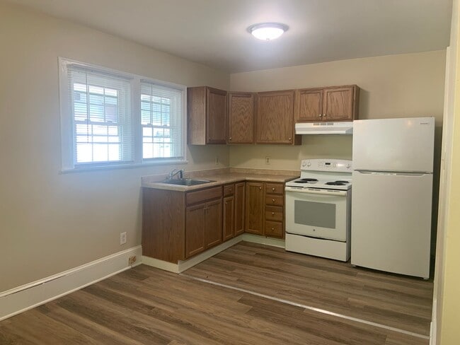 Building Photo - 1 BR in Glenwood