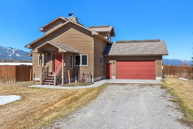 Building Photo - 708 Palisades Dr