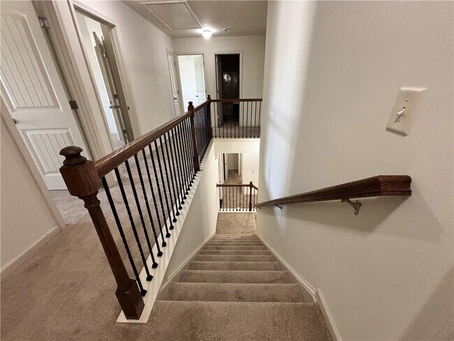 Foto del edificio - 609 Stonehurst Ln