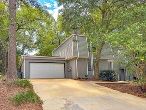Building Photo - 3735 Donovan Dr