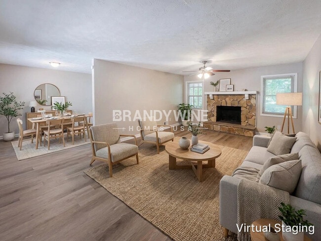 Building Photo - 2150 Moon Dr SW