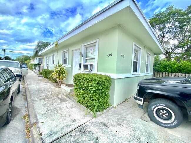 Foto del edificio - 601 N K St