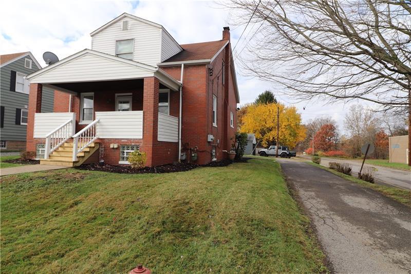 52 Guy St, Aliquippa, PA 15001 Room for Rent in Aliquippa, PA
