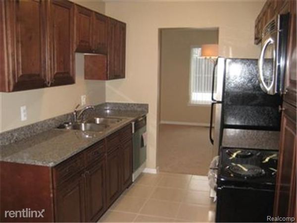 Foto del edificio - 28129 Franklin Rd