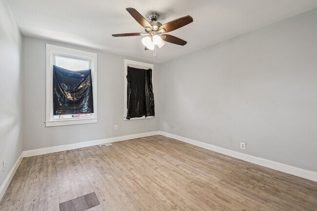 Foto del edificio - 3420 Erdman Ave