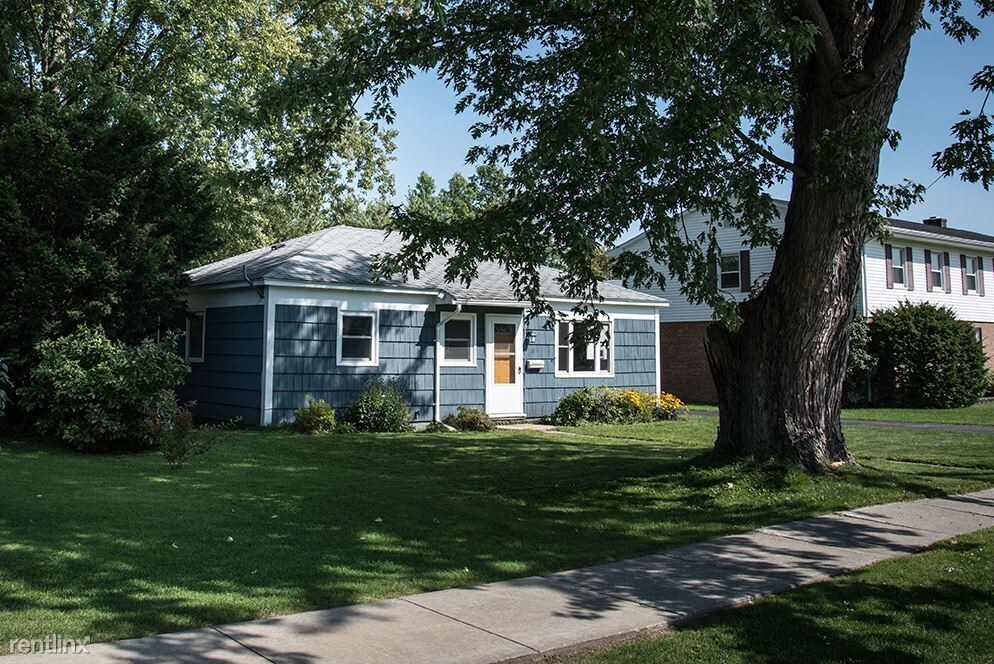 14 Clinton St, Rouses Point, NY 12979 House for Rent in Rouses Point