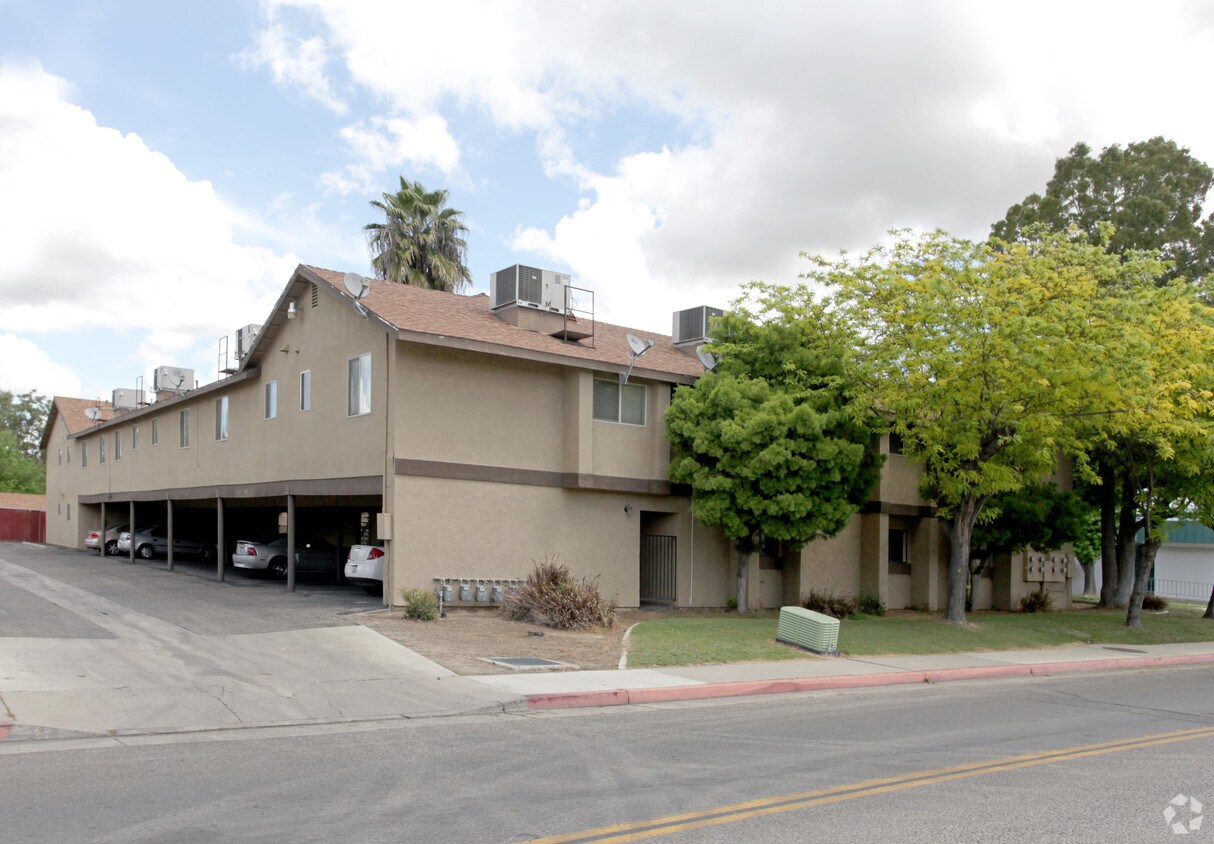 620 W Putnam Ave, Porterville, CA 93257 Apartments in Porterville, CA