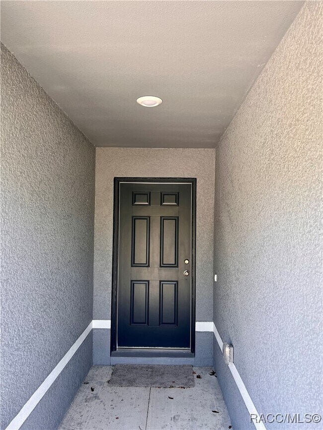 Foto del edificio - 6652 N Bedstrow Blvd