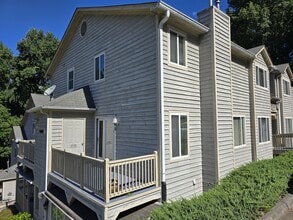 Building Photo - 6129 Old Plank Rd