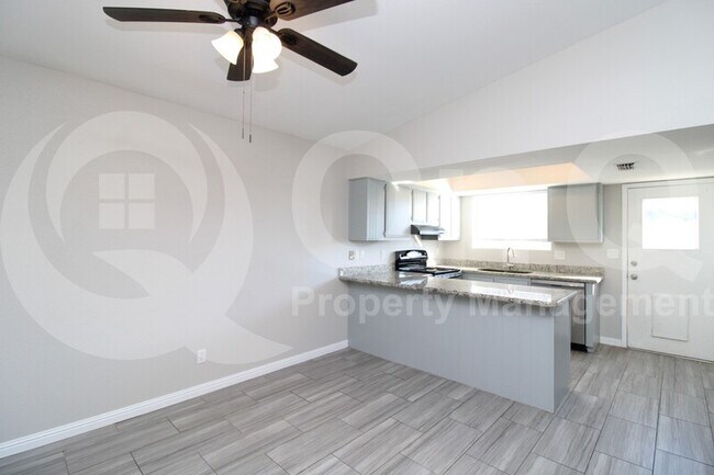 Building Photo - 227 W Taro Ln