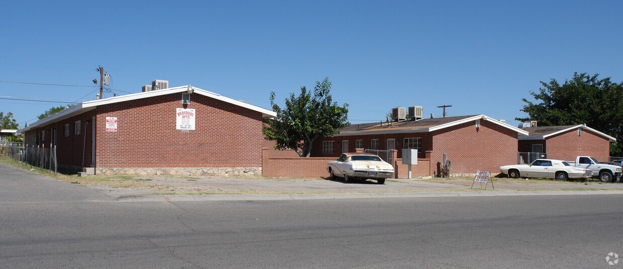 Foto del edificio - 4015-4029 Broaddus Ave