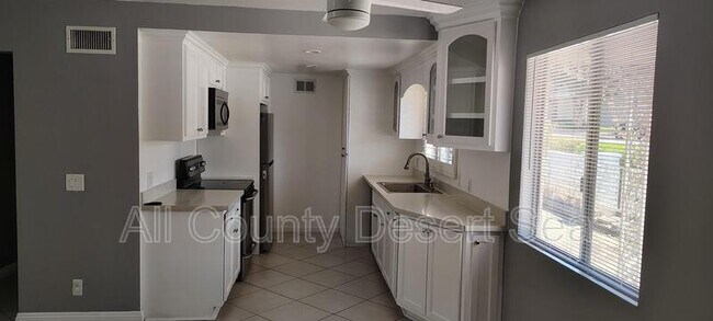 Foto del edificio - 2525 N Bourbon St