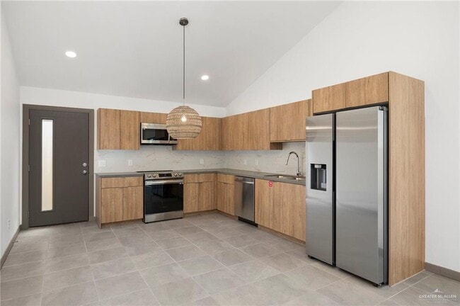 Foto del edificio - 1320 E Hibiscus Ave