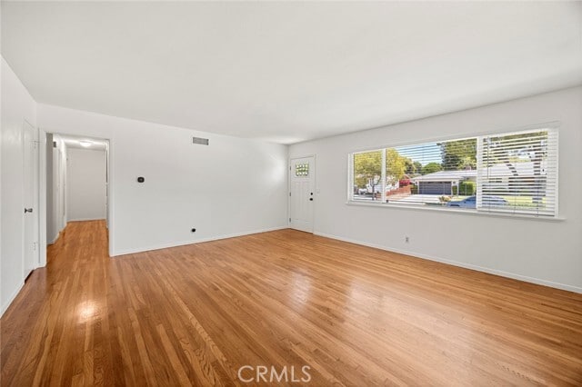 Building Photo - 2825 Woodbine Ave