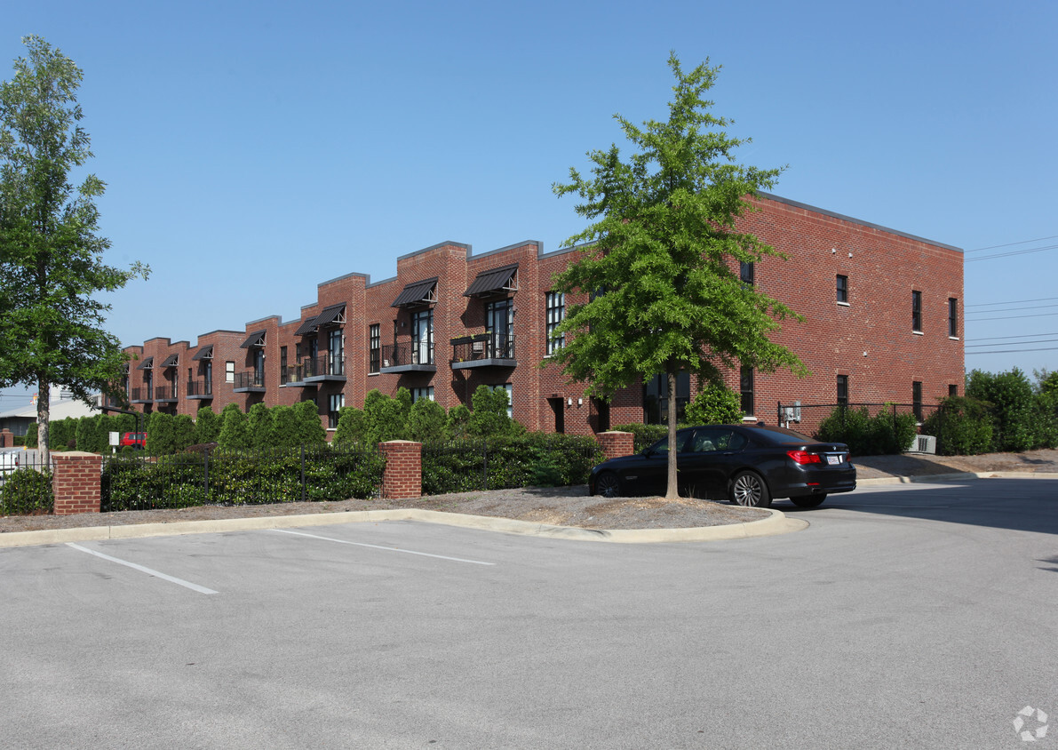 Foto del edificio - Seaboard Yard Townhomes