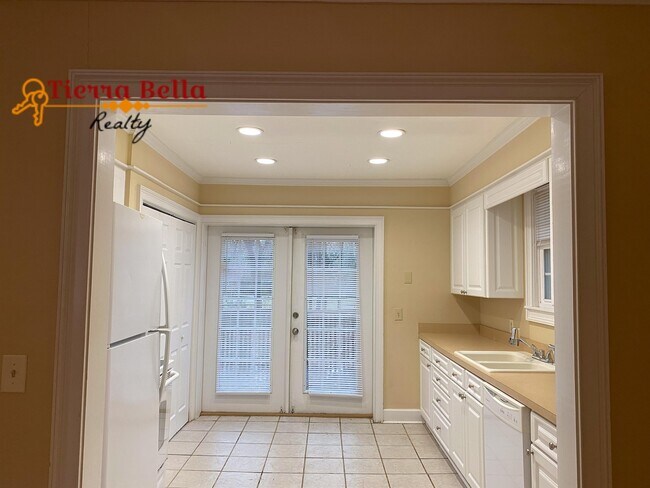 Foto del edificio - 930 S Bonham Rd