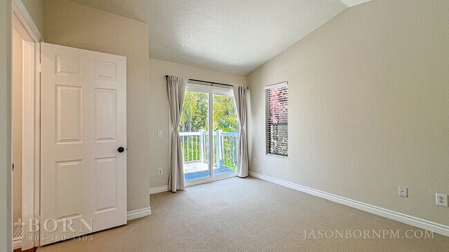 Foto del edificio - 15327 Braun Ct