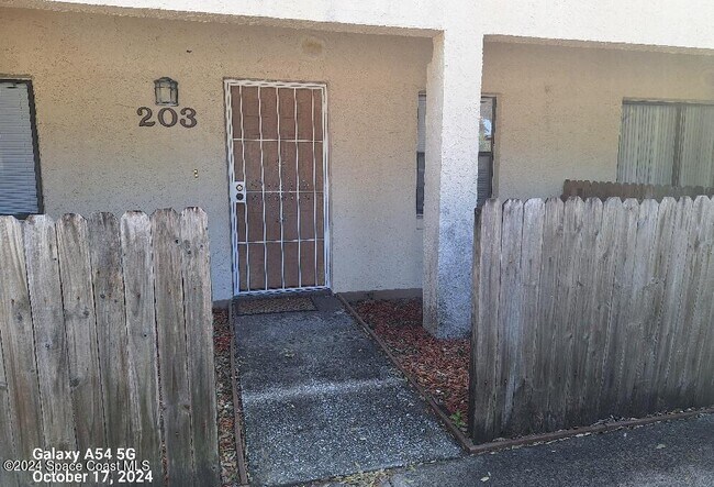 Foto del edificio - 203 Olmstead Dr