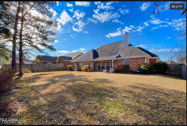 Building Photo - 4 br, 2 bath House - 611 Castlewoods Blvd