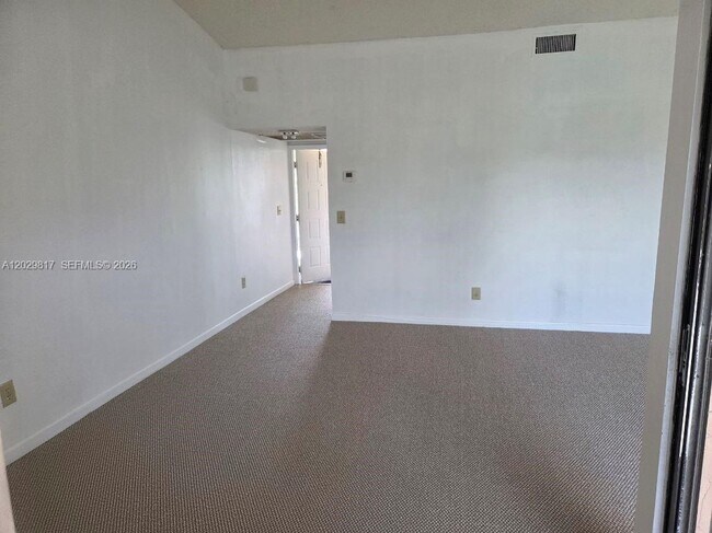 Foto del edificio - 1017 Washington Cir