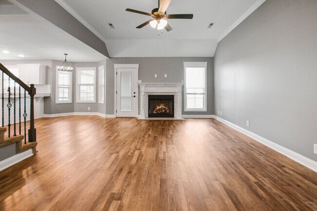 Foto del edificio - Pet Friendly Three Bedroom with Bonus!