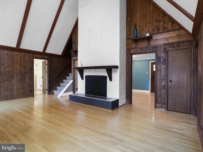 Building Photo - 11713 Henderson Rd