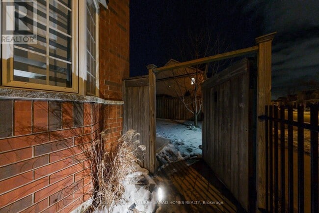 Building Photo - 1184 Cobban Rd