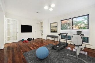 Building Photo - 6721 Belmont St