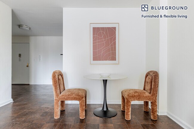 Foto del edificio - 305 East 86th St