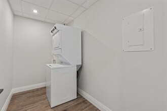 Building Photo - Trinity Gate - 4755 Walker Rd