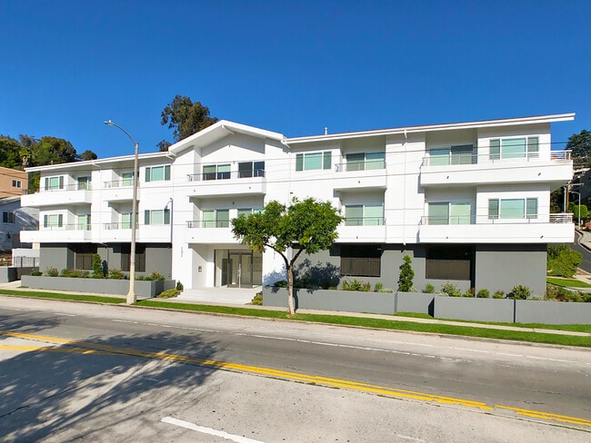 1900 Silver Lake Blvd, LA CA 90039 - 1900 Silver Lake Blvd