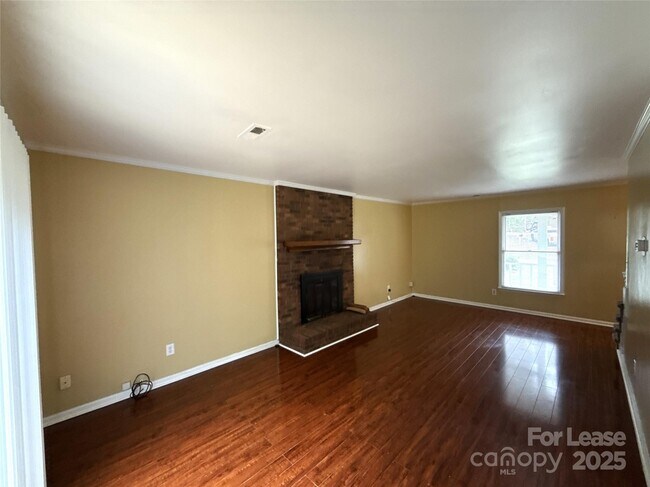 Foto del edificio - 9125 Winter Moss Ct