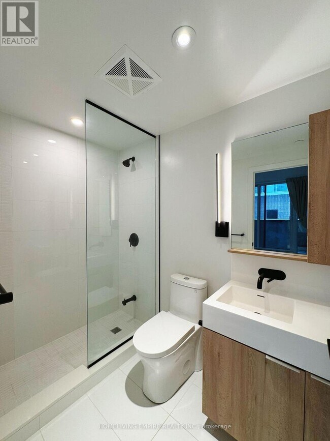 Photo du bâtiment - 117 Broadway Ave