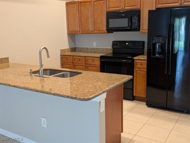 Foto del edificio - 3722 SE 9th Pl