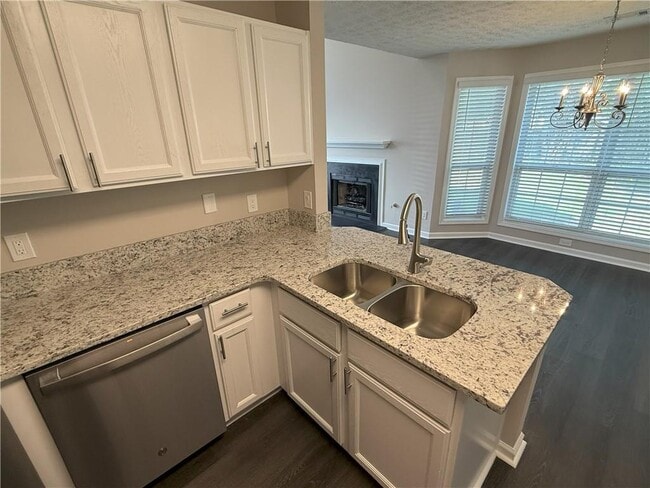 Foto del edificio - 13341 Harpley Ct