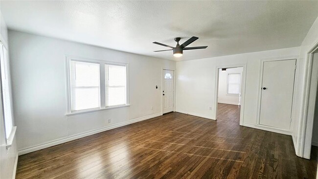 Foto del edificio - 205 Madison Ave NE