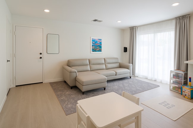 Building Photo - 16067 Sierra Pass Way