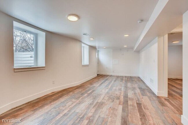 Building Photo - 2601 W 39th Ave
