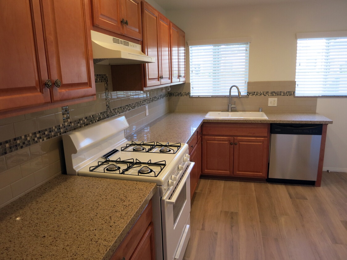 921 Morada Pl Unit 921, Altadena, CA 91001 Condo for Rent in Altadena