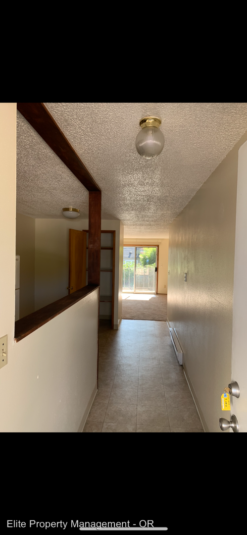 Foto del edificio - 1250 SW E Ave