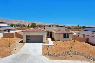 Building Photo - 12576 Sylvanus Dr