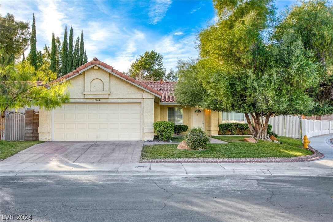 Foto principal - 2845 Charring Cross Way