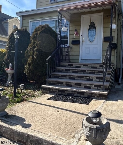 Primary Photo - 18 Pulaski St