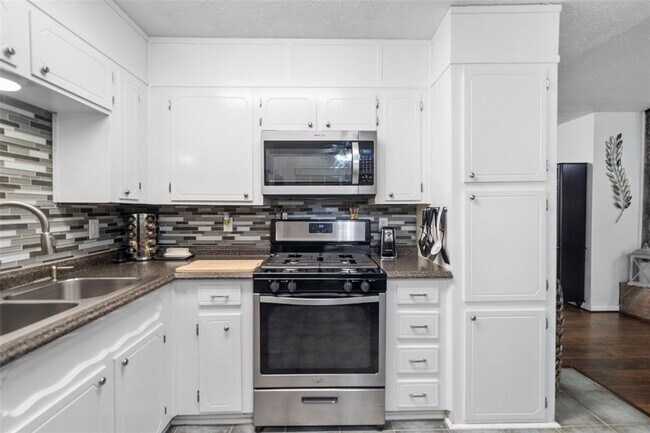 Building Photo - 2339 Marble Falls Dr